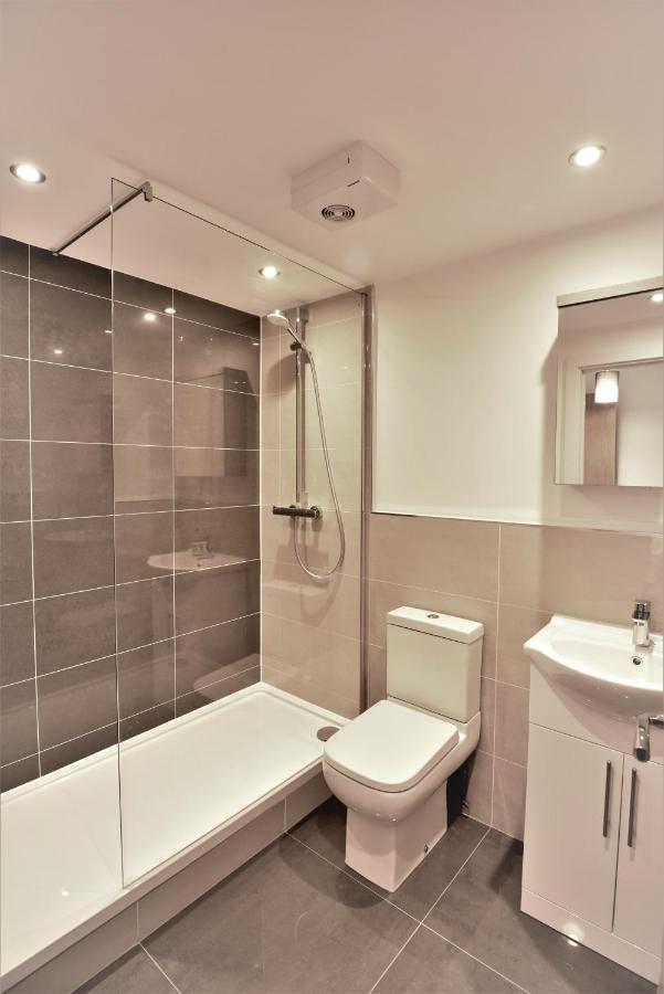 Exec 2Bed 2Bath Serviced Apartment Balcony Parking Мілтон-Кінз Екстер'єр фото