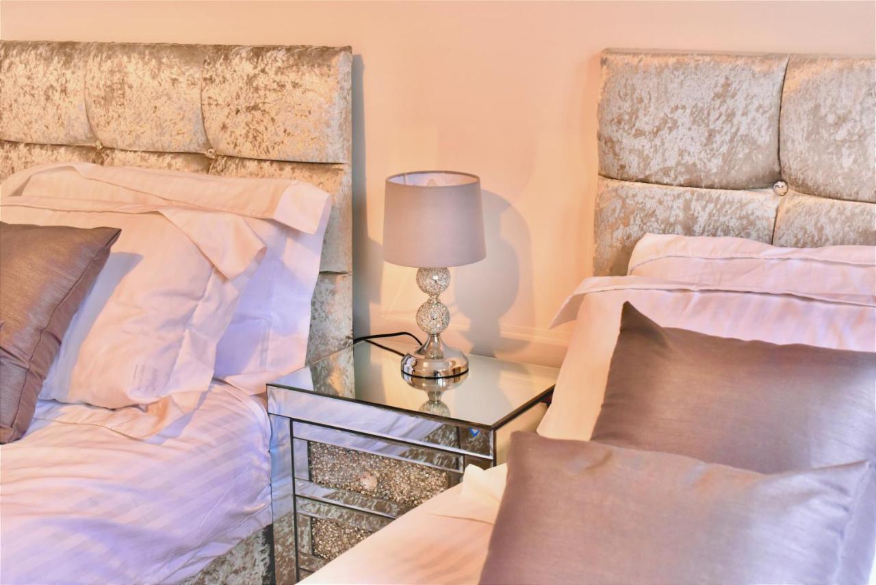 Exec 2Bed 2Bath Serviced Apartment Balcony Parking Мілтон-Кінз Екстер'єр фото
